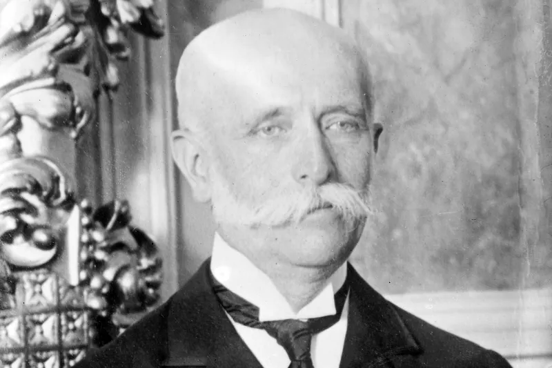 José Yves Limantour